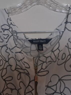 Ellen Tracy White Blouse with Navy Chain Print and Gold Zipper
